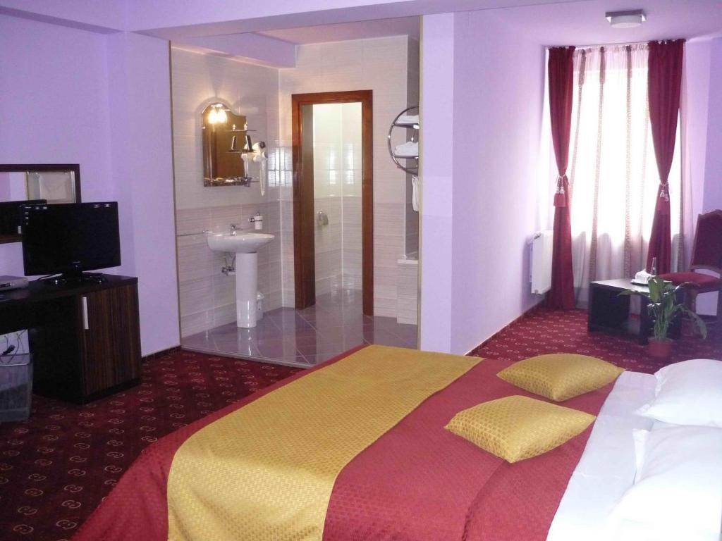 Hotel Gclub Breaza (Prahova) Quarto foto